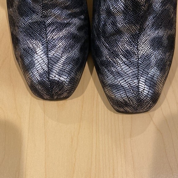 Black and Gray Cheetah Print Boots and Tote Set - Picture 4 of 10